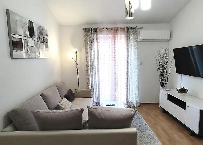 Alma Apartman *