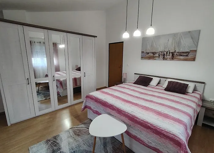Alma Apartman Póla
