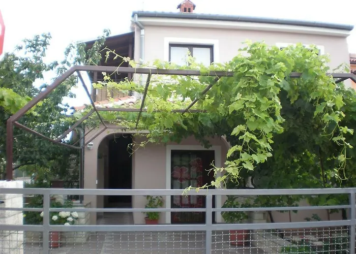 아파트 Alma 풀라